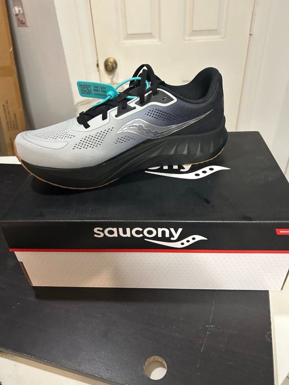 Size 10.5- Saucony Tide 2 Cloud Black--Mens